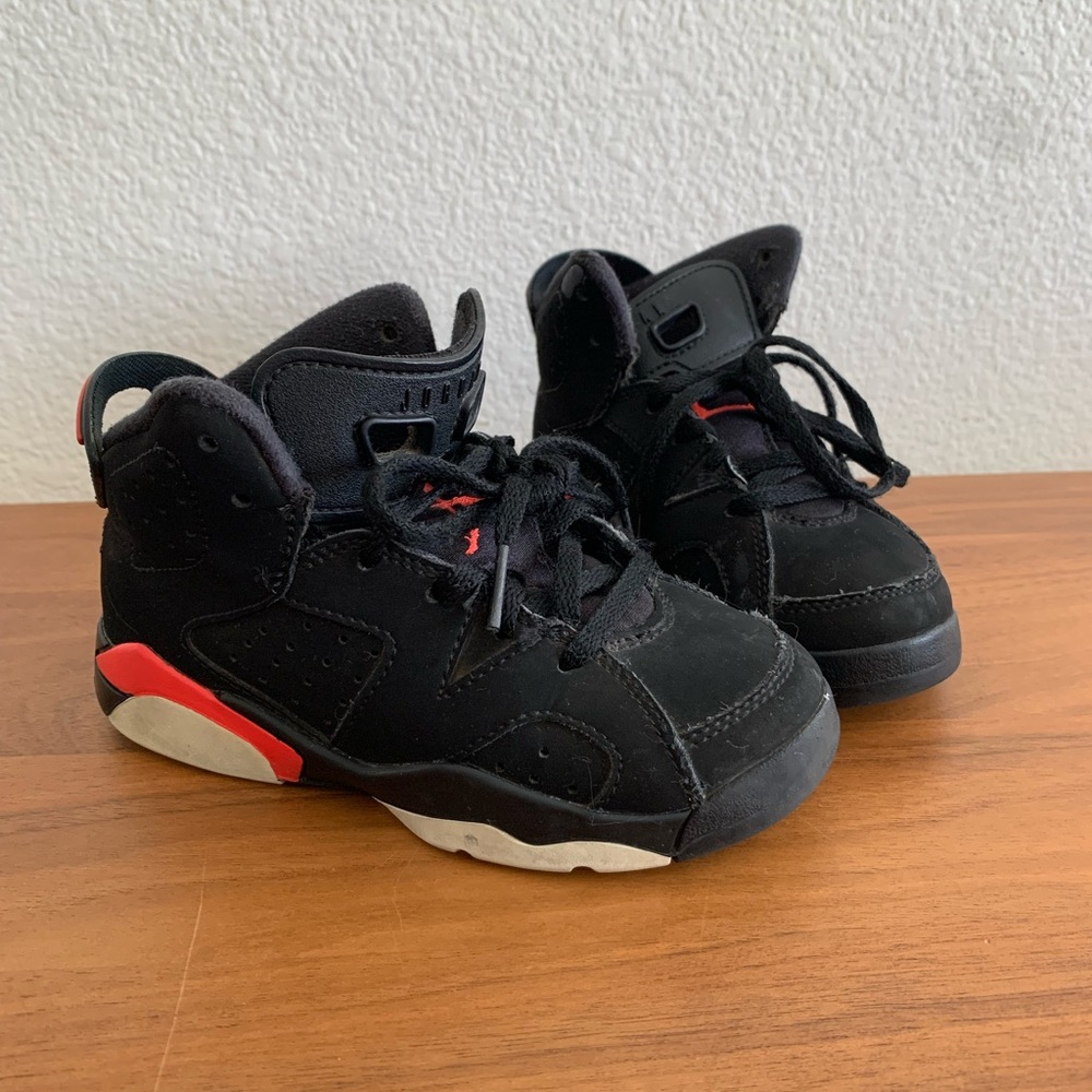 Nike Air Jordan 6 Retro Toddler Size 11 Black Infrared kids